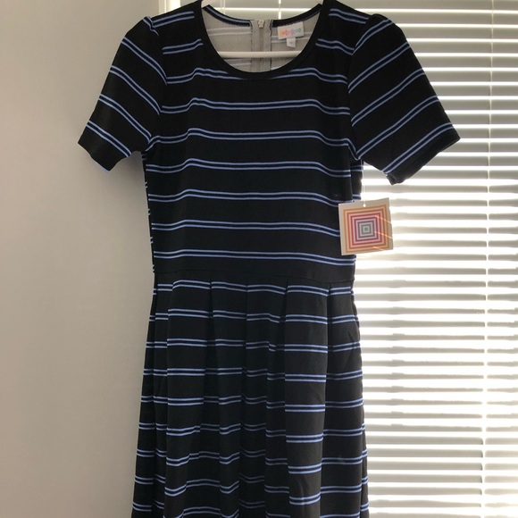 LuLaRoe Dresses & Skirts - Lularoe Amelia